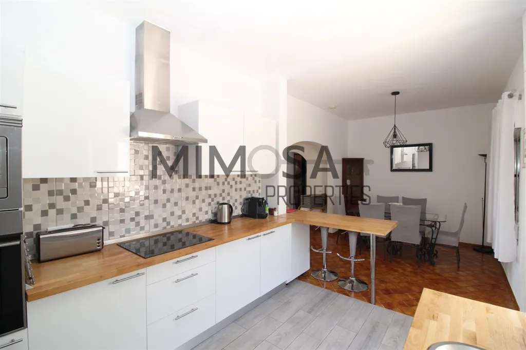 Cuisine - Modern Villa with Sea View in Lagos