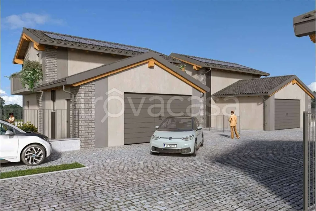 Villa with Private Garden in Fossano