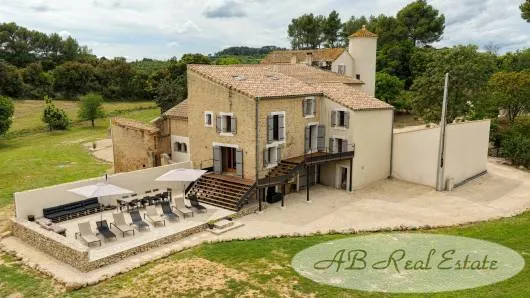 Vue aérienne - Propriété Historique avec Tour près de Béziers