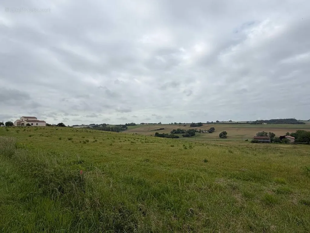 Aed - Buildable Land with Nature Setting in Levignac-De-Guyenne