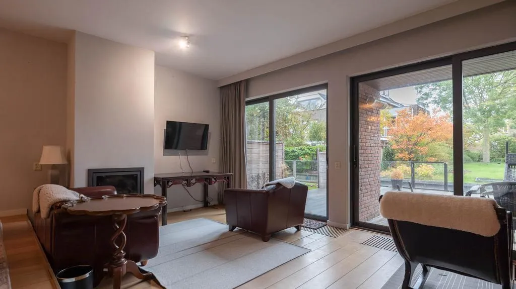 Séjour - House with Waterfront Access in Leiden