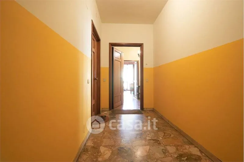 Esik - Quadrilocale with Balcony in Modena