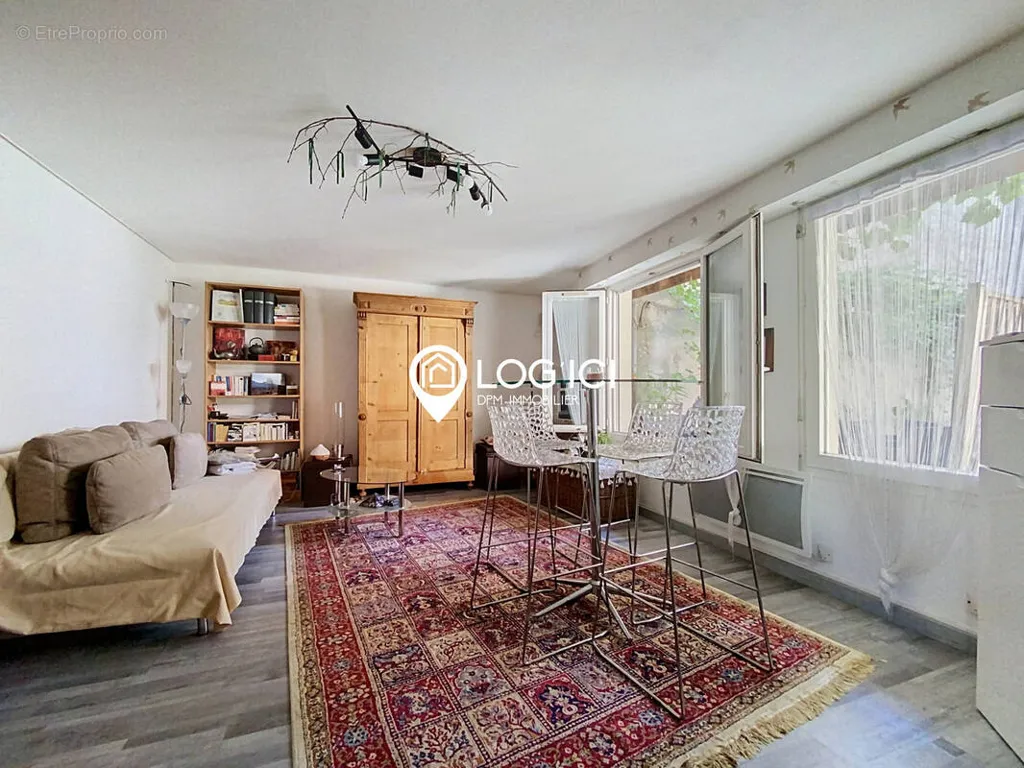 Soggiorno - Duplex Apartment with Terrace in Pau Centre