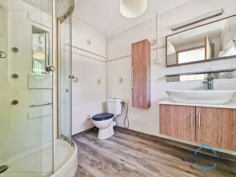 Bagni - Villa with Pool-Ready Garden near Castries