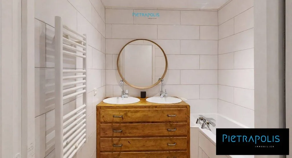 Bathrooms - Characterful Flat with Church View in Lyon 7th