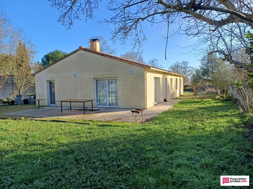 Aed - Detached House with Garden in Sansais