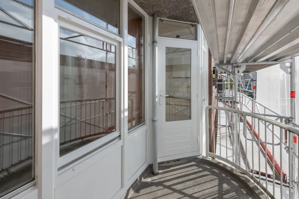 Balcon - Apartment with Two Balconies in Amsterdam-Oost