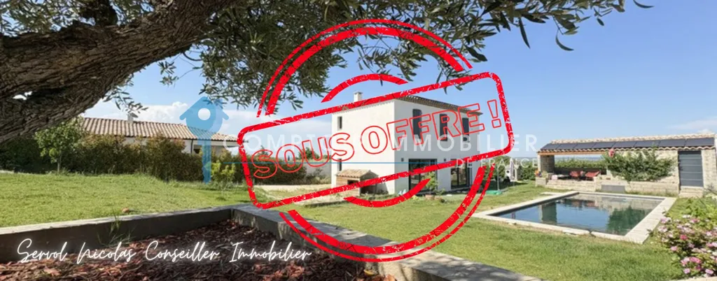 Aed - Contemporary Villa with Pool in Meynes