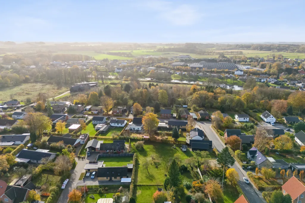 Õhuvaade - Buildable Plot with Garden in Brande