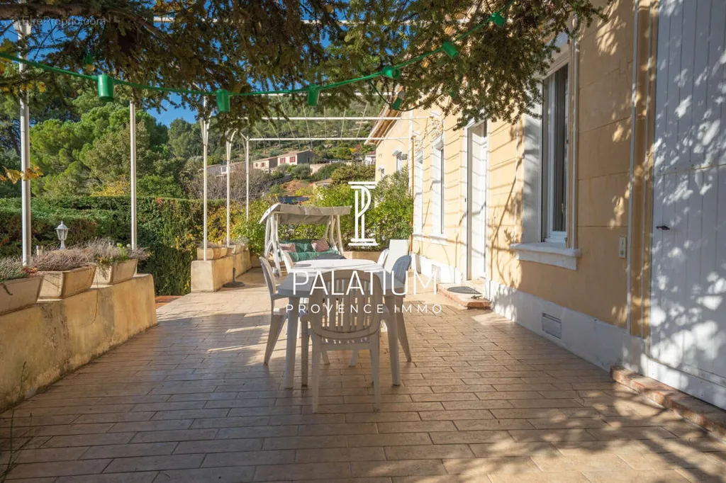 Maison 12 pièces à Auriol