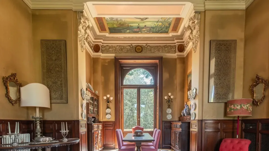 Séjour - Noble Apartment with Private Chapel in Genoa