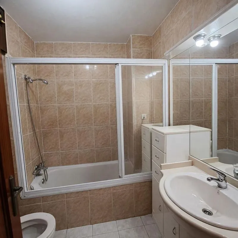 Salles de bain - Duplex with Terrace in Valdemoro