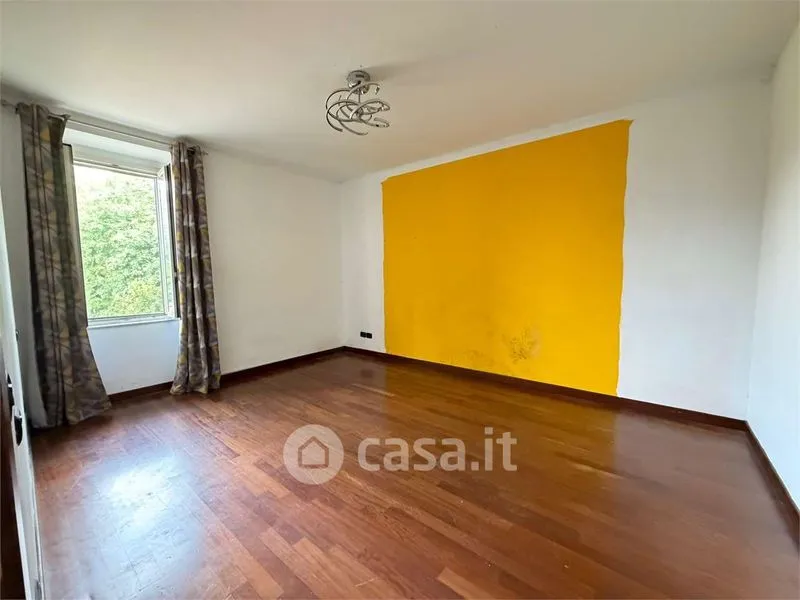 Rooms - Three-Bedroom Apartment with Balconies in Spoleto