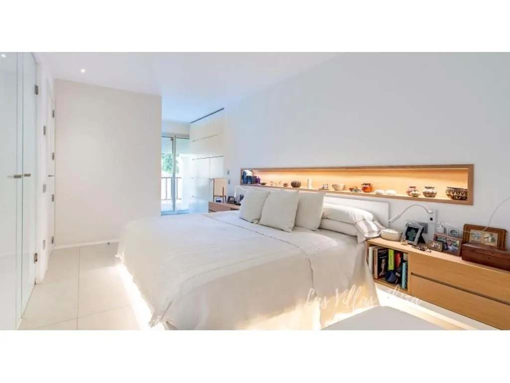 Dormitorios - Piso de lujo con terraza en Brisol, Ibiza