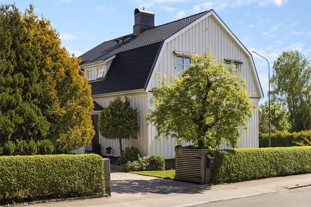 Välivaade - Charming 1933 Villa with Garden in Central Location