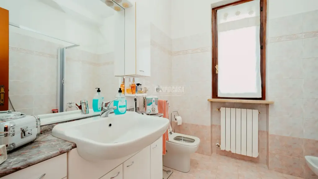 Salles de bain - Renovated House with Garden in Vigevano