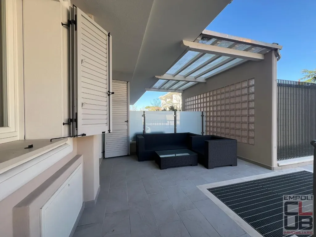 Terrass - Privately Leased Apartment with Terrace in Empoli