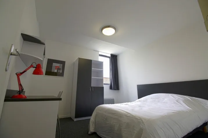 Bedrooms - Meubled Studio with Double Bed in Nice