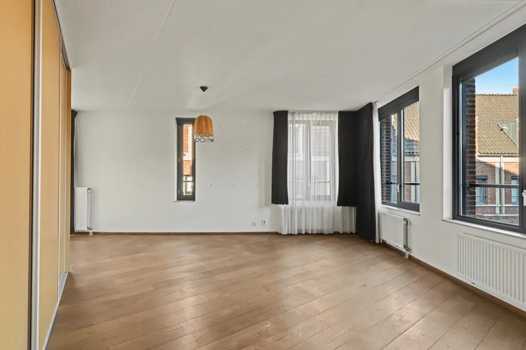 Elutuba - Corner Flat with River View in Brandepoort