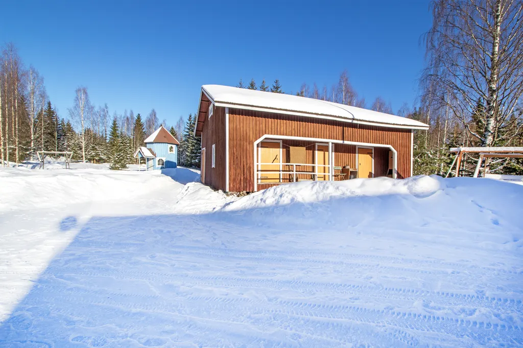 Extérieur - Rustic Timber House with Farmyard in Lastukoski