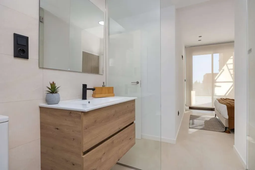 Vannitoad - New Apartment with Private Garden near La Serena Golf, Los Alcázares
