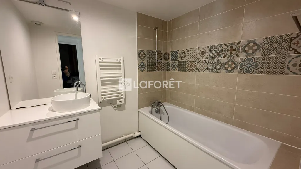 Salles de bain - Appartement 3 Pièces avec Balcon à Goussainville