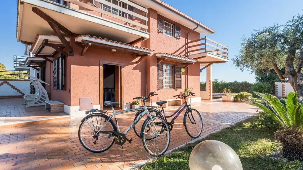 Välivaade - Villa with Garden in Ladispoli
