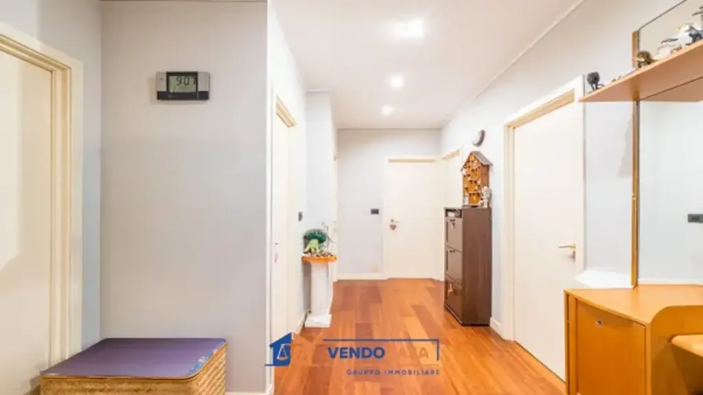 Entrée - Quadruplex Apartment with Balcony in Carmagnola
