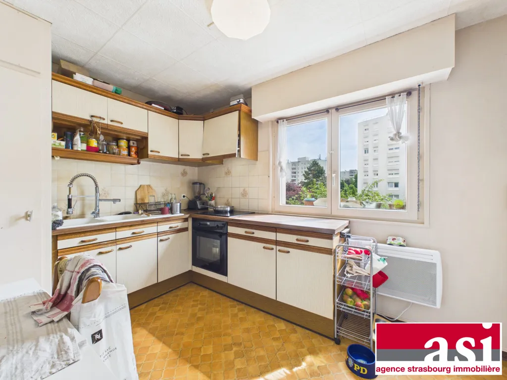 Köök - 3/4-Bedroom Apartment with Balcony in Strasbourg