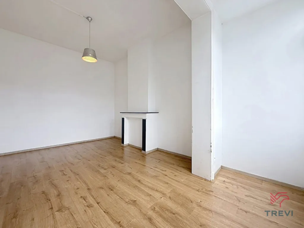 Pièces - Appartement Lumineux à Schaerbeek, Proche des Commodités
