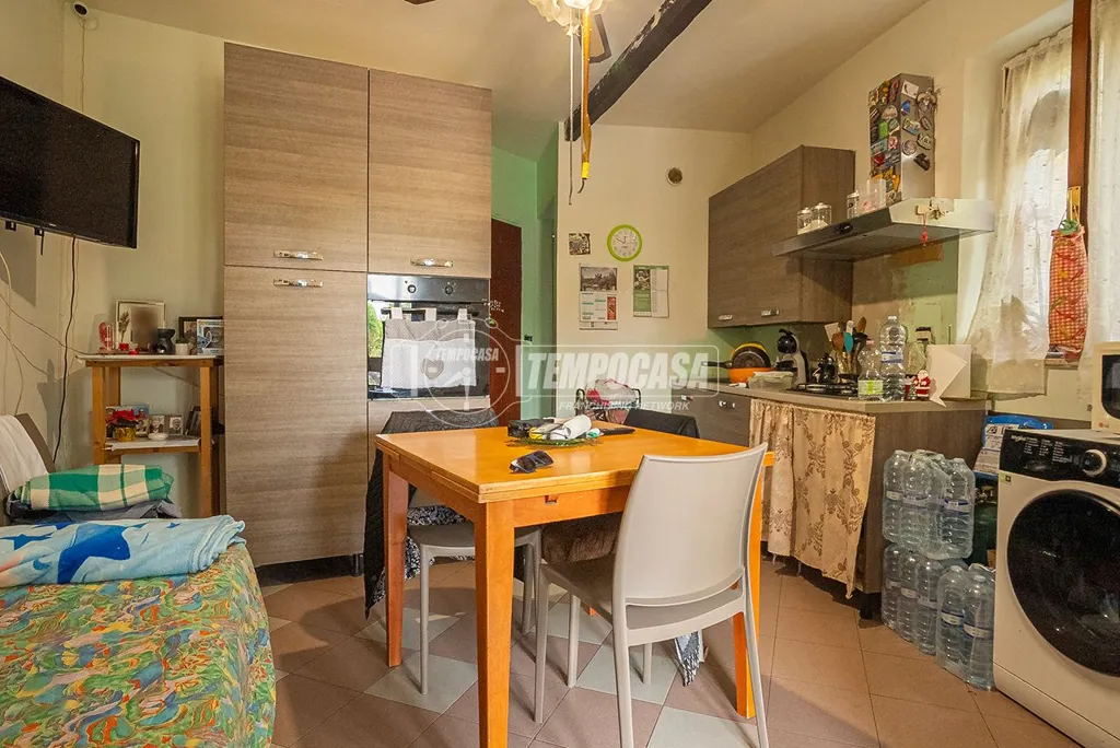 Köök - Ground Floor Apartment with Courtyard in Montichiari Centre