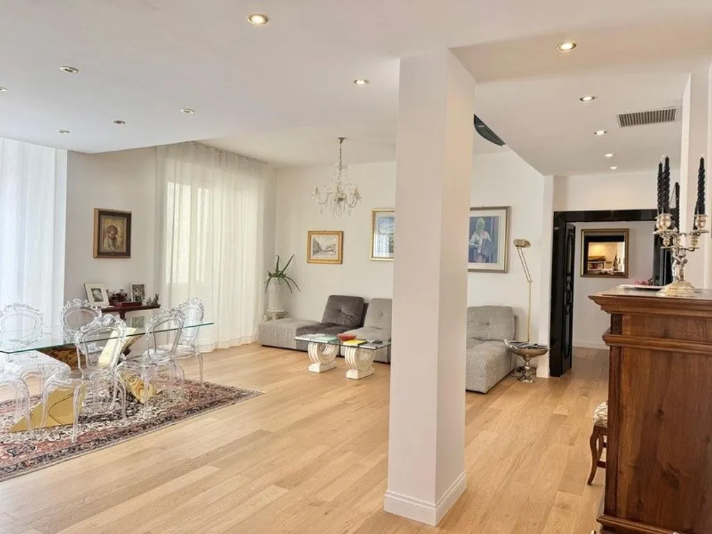 Soggiorno - Luxury Flat with Courthouse Proximity in Milan
