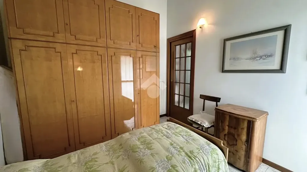 Chambres - Spacious Apartment with Balcony in Vimercate