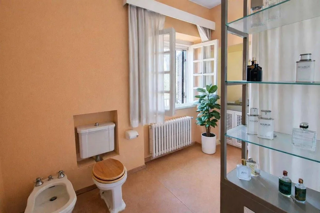 Vannitoad - Luxury Villa with Panoramic Views in Colleromano, Rome