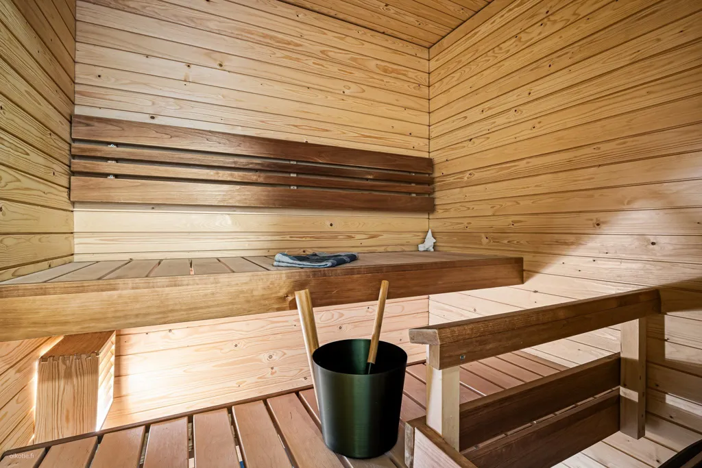 Toad - Spacious Corner Flat with Balcony in Kerava