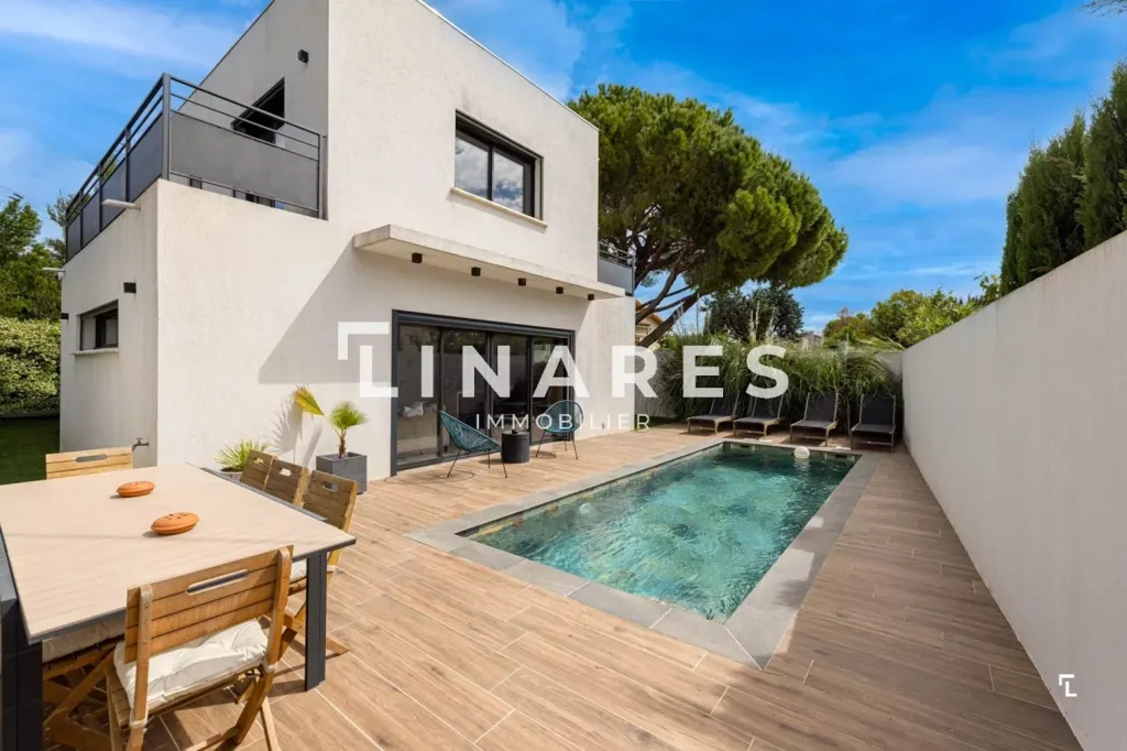 Piscine - Villa Contemporaine avec Piscine à Éoures, Marseille