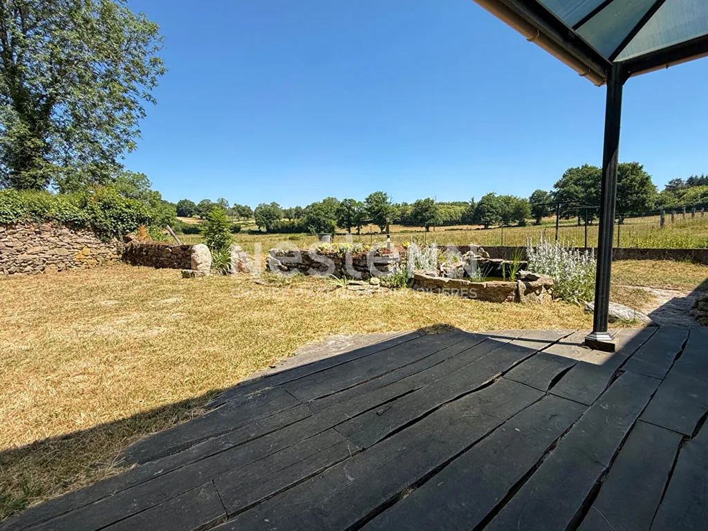 Terrass - Traditional Stone House with Garden in Naillat