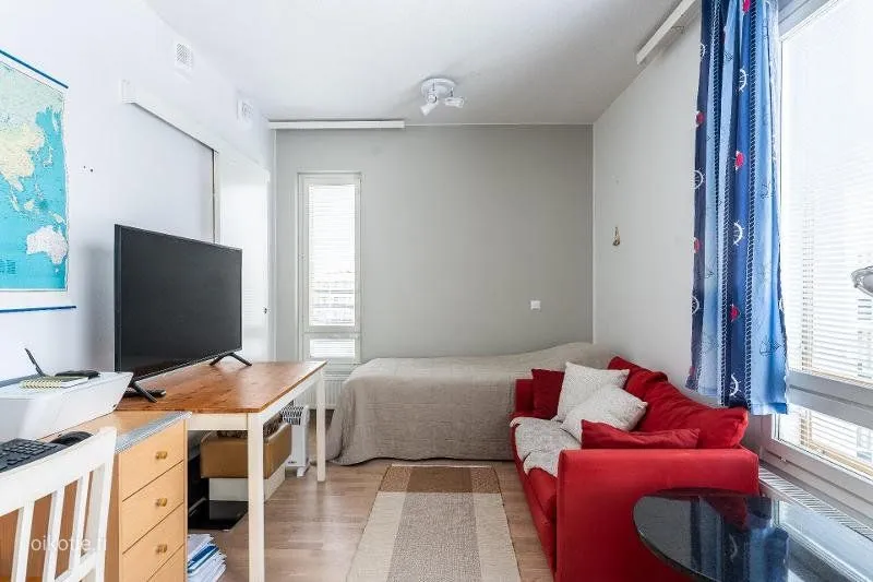 Chambres - Modern Studio with Balcony in Linnanmaa, Oulu