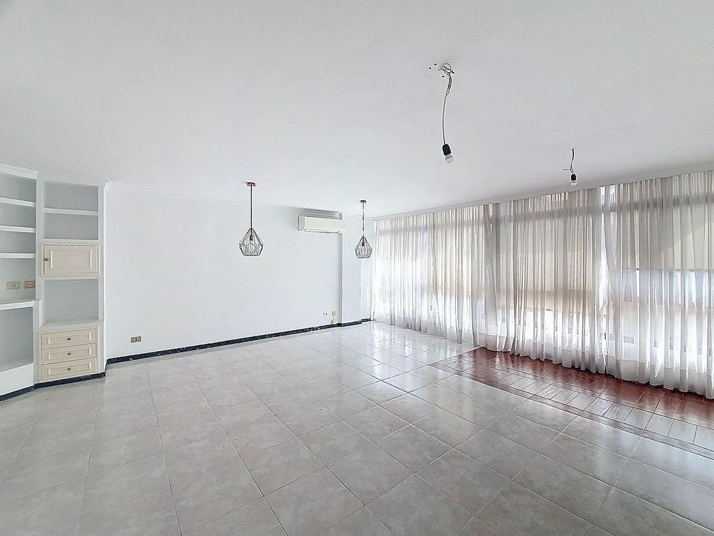 Séjour - Spacious Flat with Sea Views in Canteras