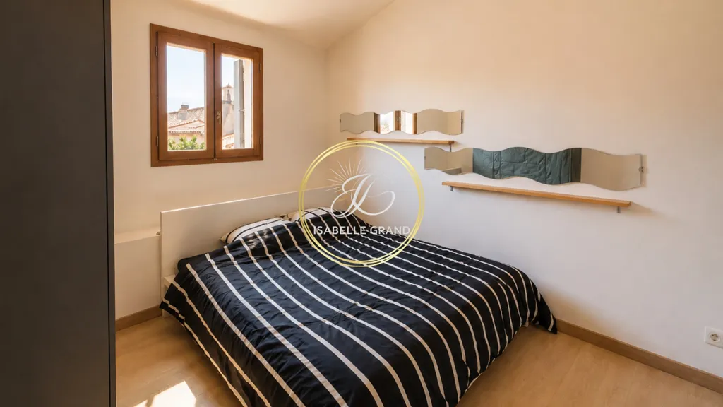 Magamistoad - 3-Bedroom Apartment with City Centre View in Prades
