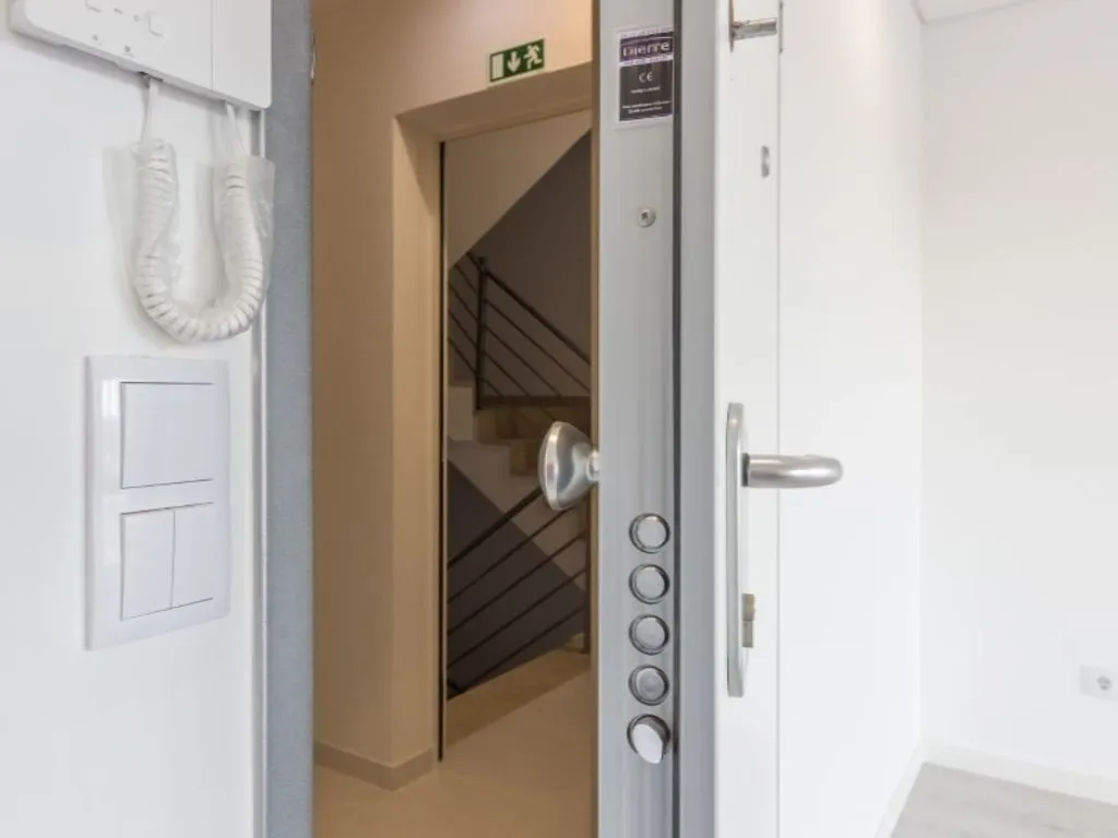 Entrée - Luxury Apartment with Varandas in Seixal