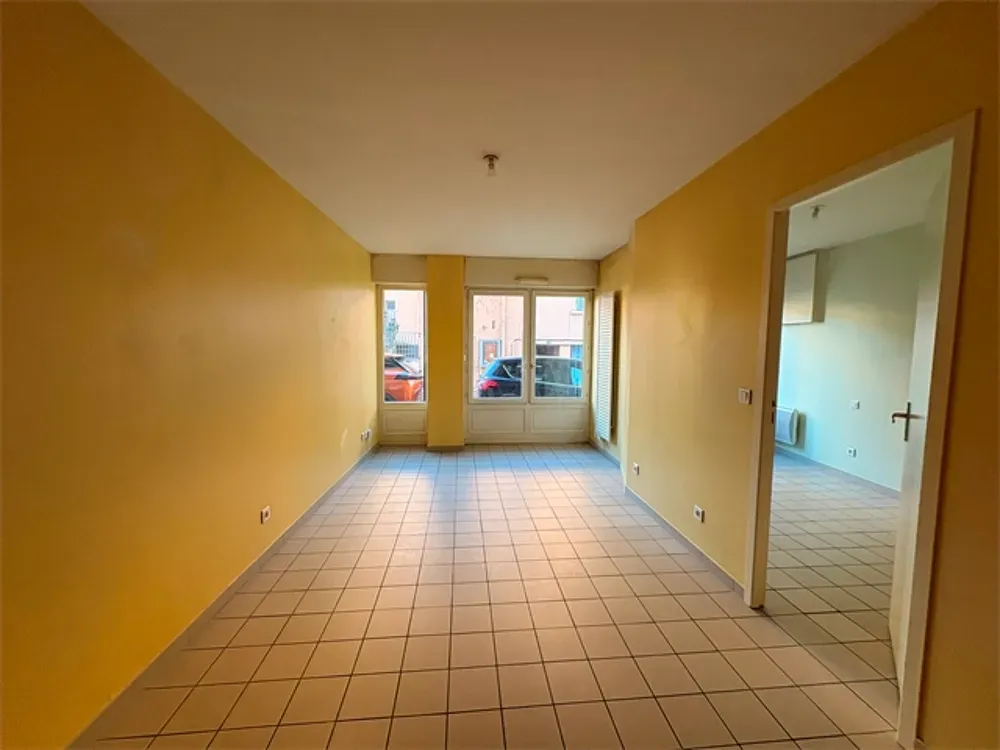 Entrée - Appartement 2 Pièces en RDC près des Commodités à Lyon
