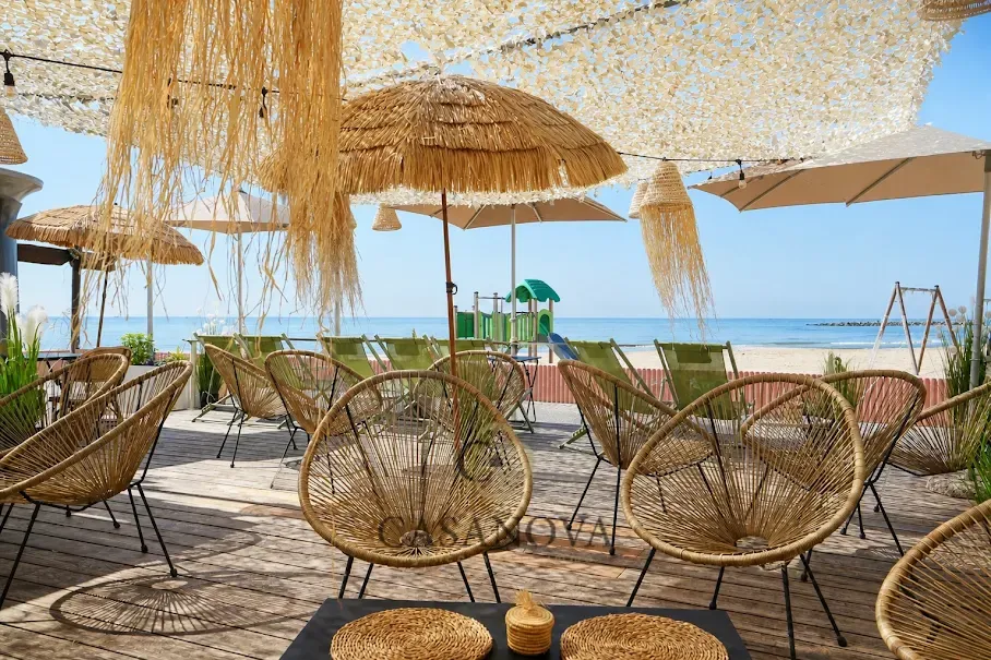 Terrass - Commercial Premises with Seafront Terrace in Palavas-les-Flots
