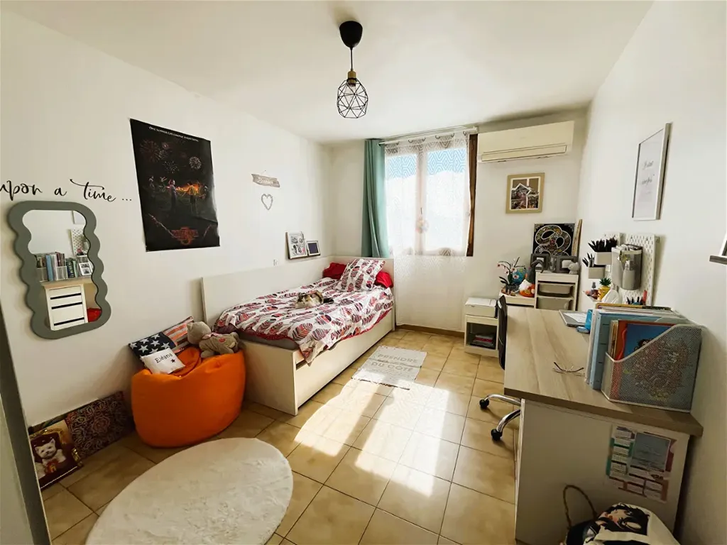 Maison 4 pièces à Eyguieres