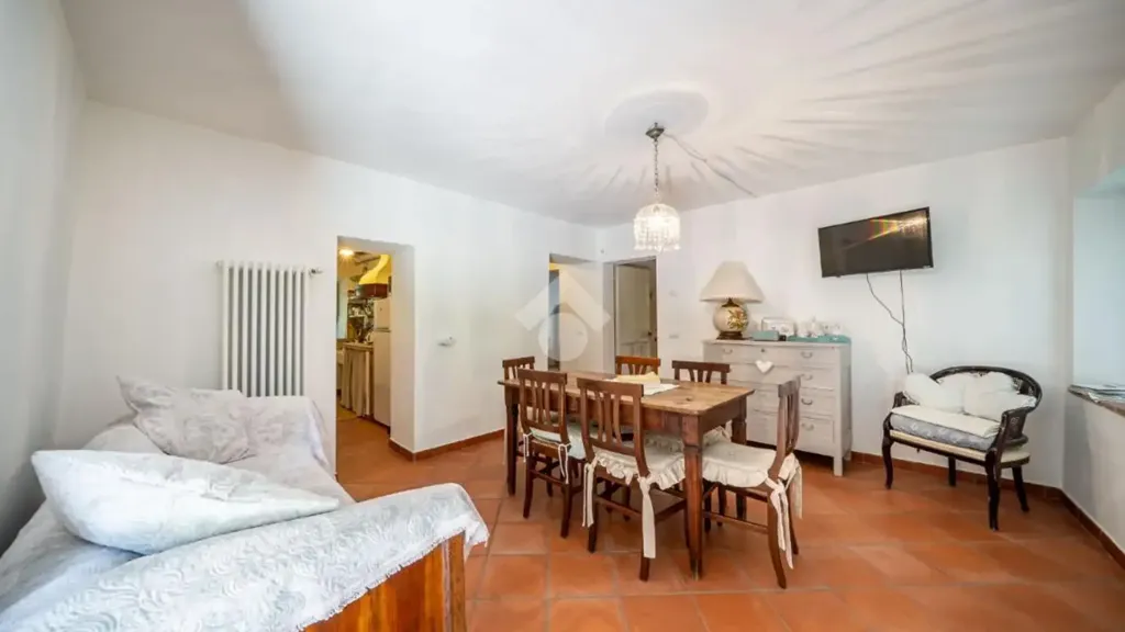 Salle à manger - Restored Rustico with Garden in Serramazzoni