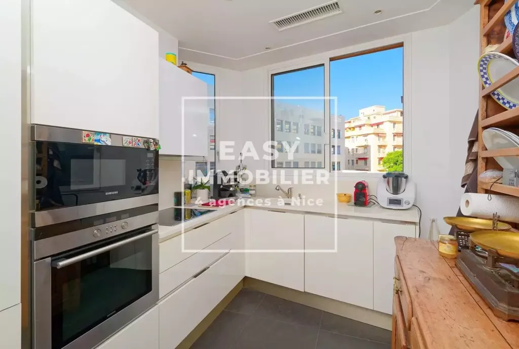 Kitchen - Luxury Flat with Triple Exposure in Nice City Centre
