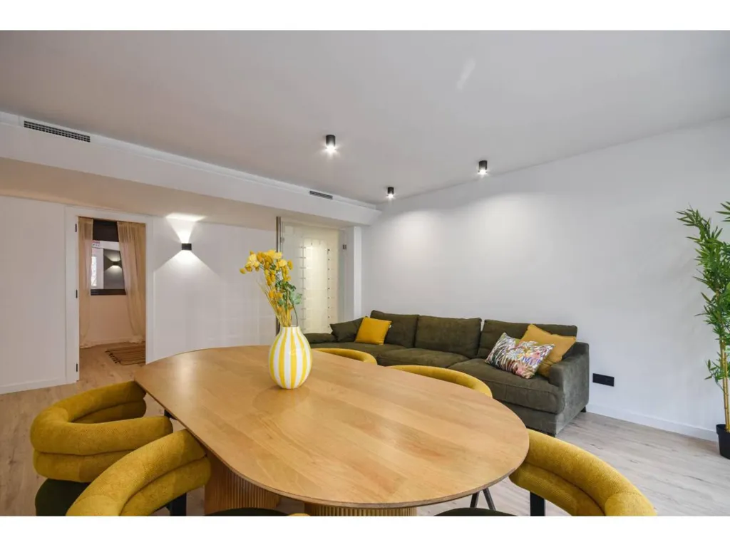Salle à manger - Apartment with Balcony in Sarrià, Barcelona