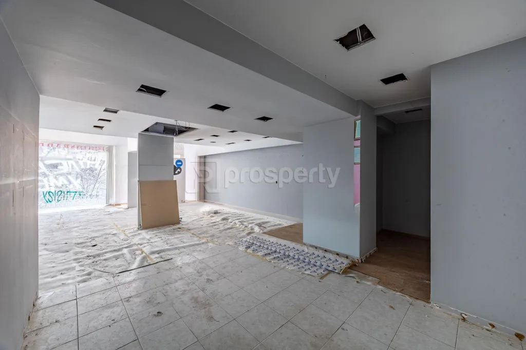 Toad - Retail Space with Prime Location in Kozani