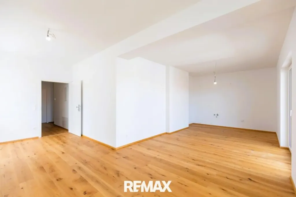 Pièces - Modern Apartment with Balcony in Mörbisch am See