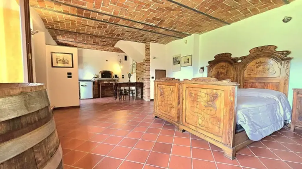 Bedrooms - Rustic Cascina with Garden in Diano d'Alba